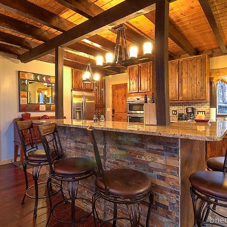 Bear Necessities, Luxury 5Bd Mtn Views, Hot Tub, Many Bear Sightings Villa Gatlinburg Dış mekan fotoğraf