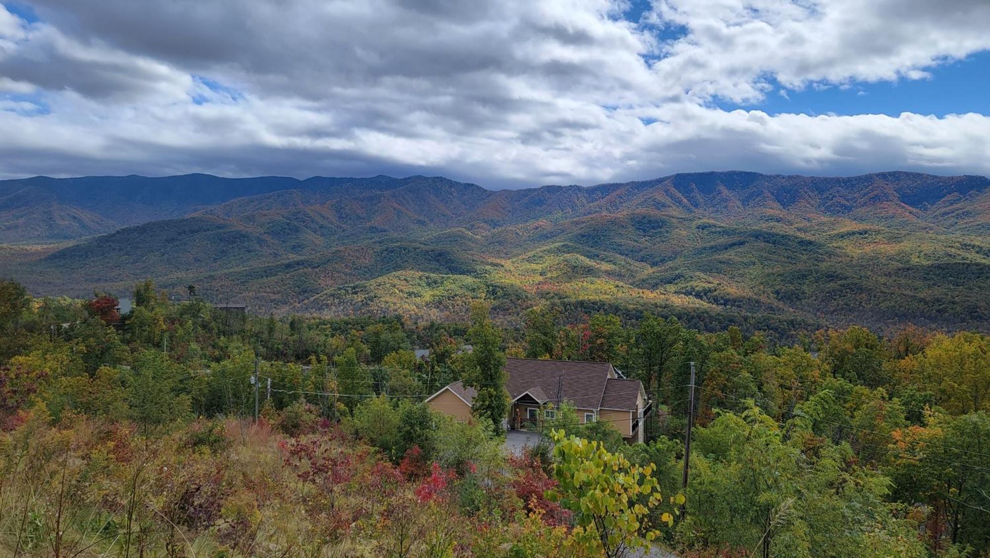 Bear Necessities, Luxury 5Bd Mtn Views, Hot Tub, Many Bear Sightings Villa Gatlinburg Dış mekan fotoğraf